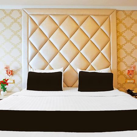 Super Townhouse Oak Dharamshala Near Maximus Mall Экстерьер фото